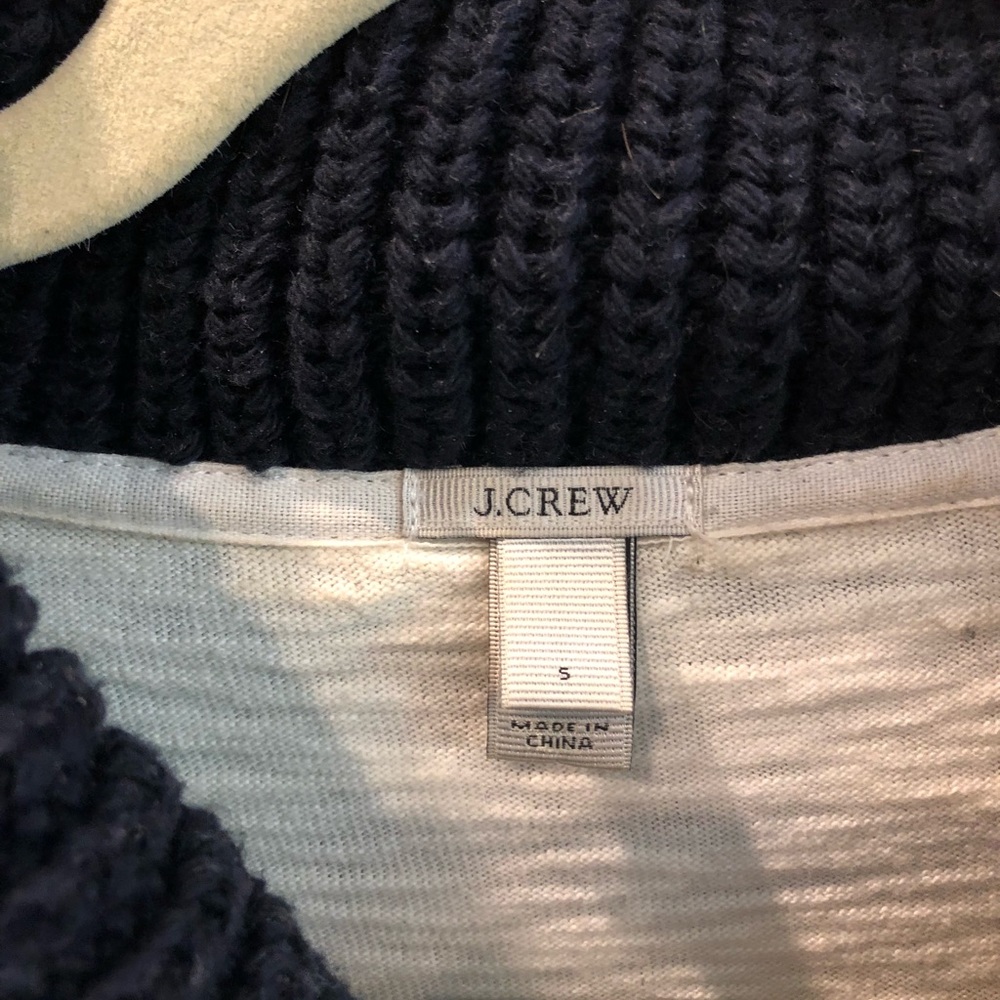 J.Crew Pullover - Picture 2 of 6